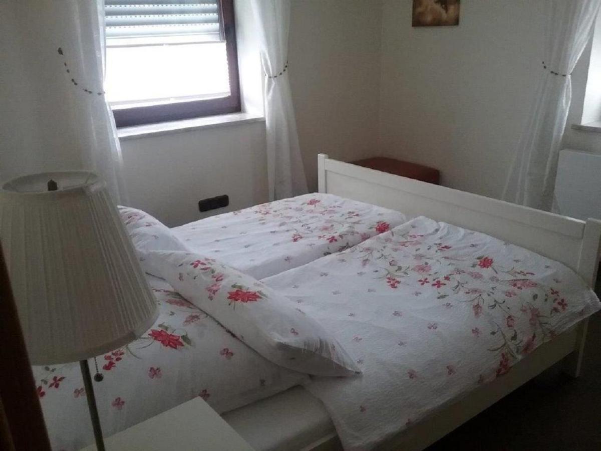 Ferienwohnung Doerfler Bayreuth Bagian luar foto